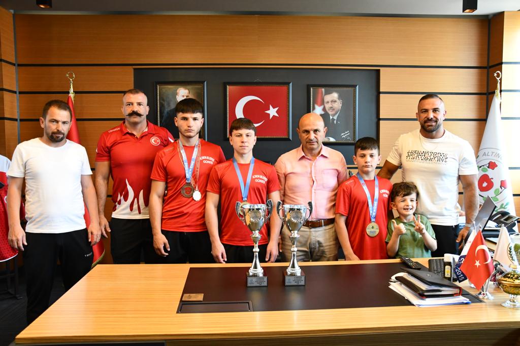 ORAL: SPORCULARIMIZLA GURUR DUYUYORUZ