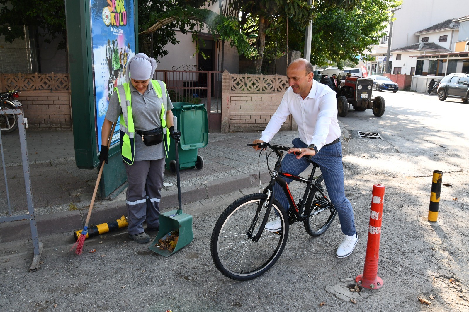 ALTINOVA’DA HER EVE BİR BİSİKLET.. “BİSİKLET BİZDEN, HAREKETE GEÇMEK SİZDEN”