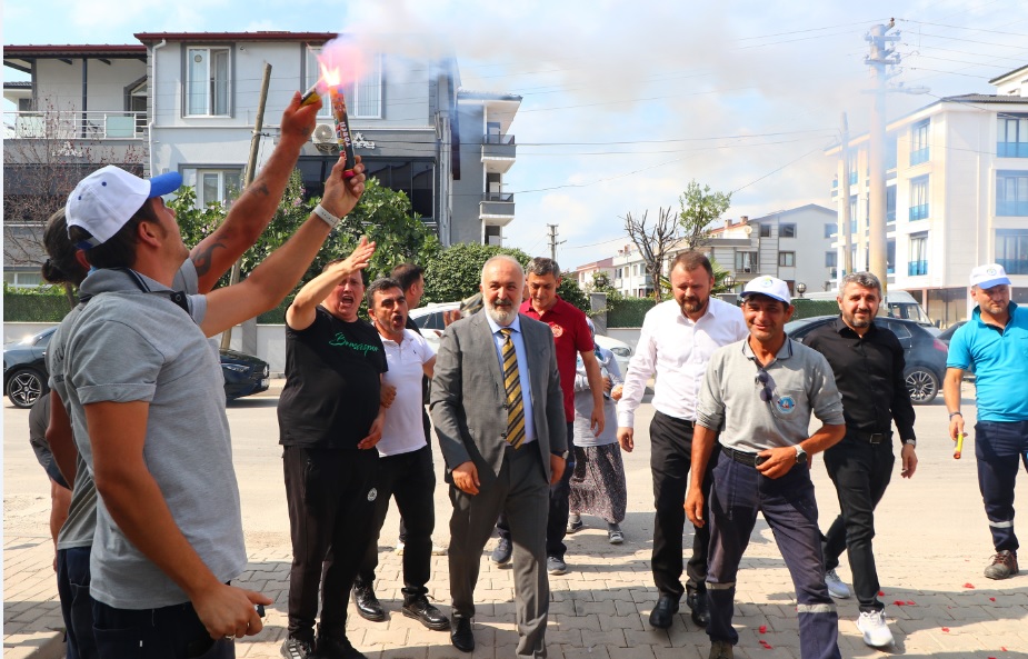 ÇİFTLİKKÖY BELEDİYESİ’NDE EN DÜŞÜK İŞÇİ MAAŞI 18 BİN 500 TL OLDU