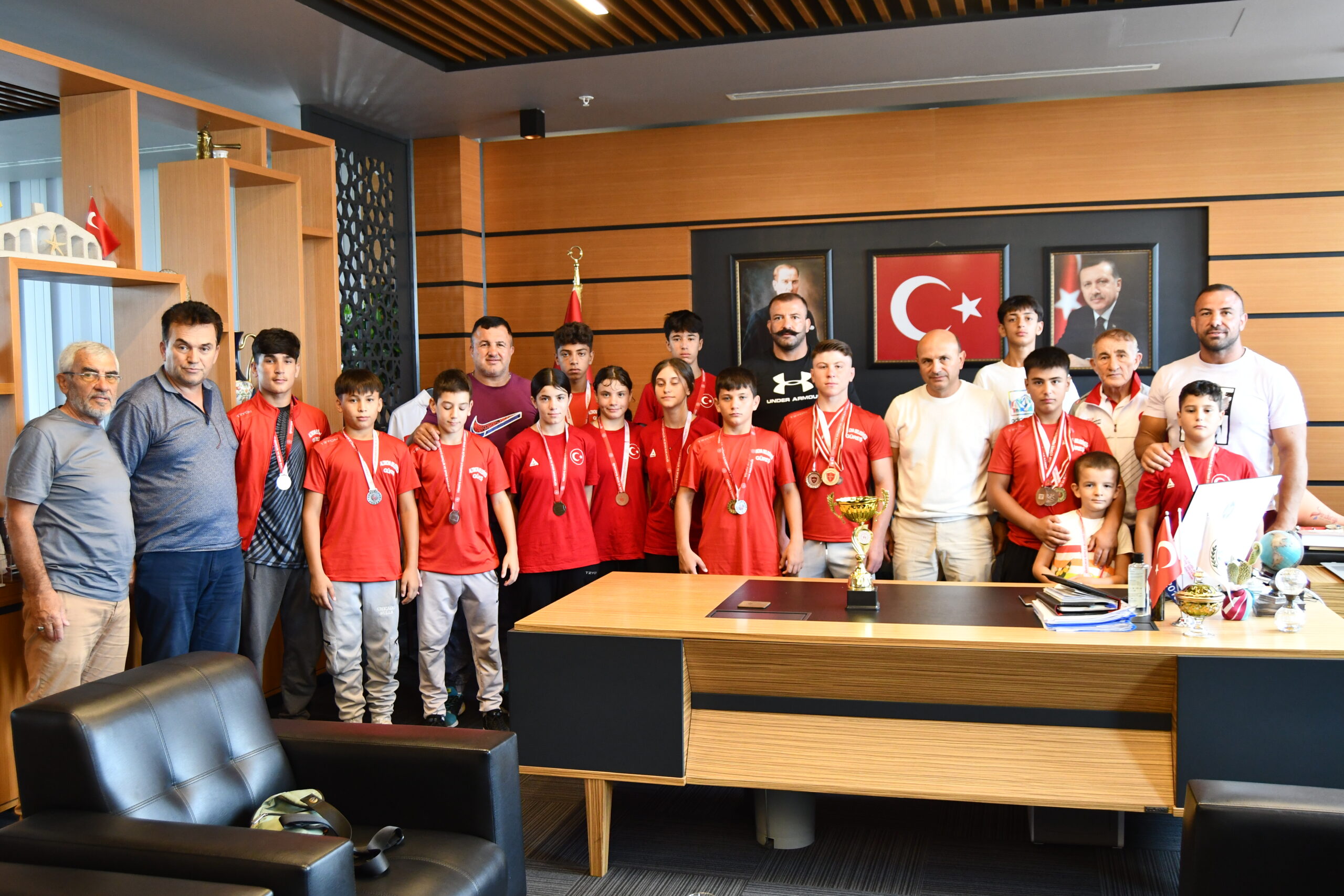 ALTINOVA GÜREŞ TAKIMI, BALKAN ŞAMPİYONU OLDU!