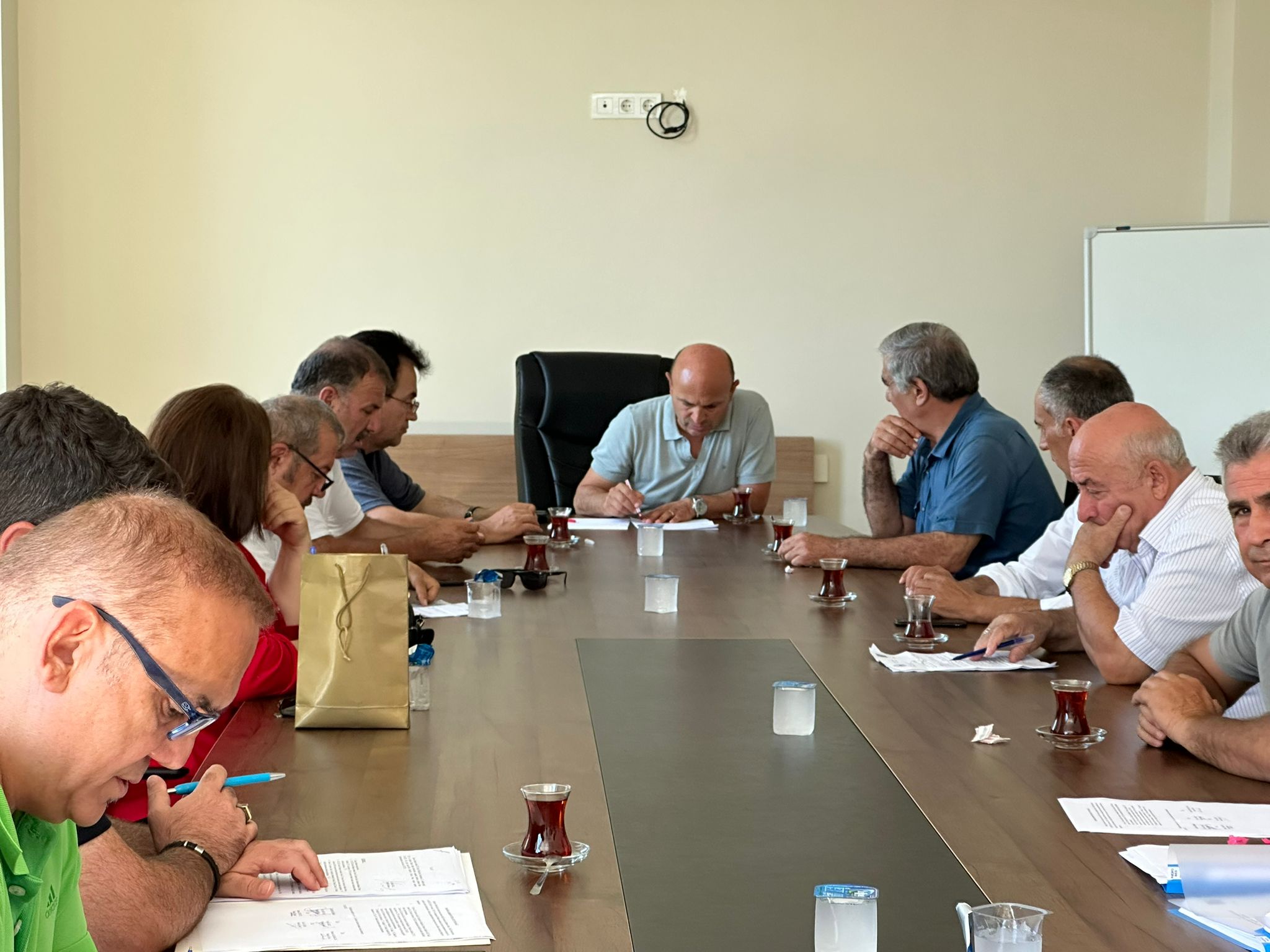 ALTINOVA’DA AĞUSTOS MECLİSİ TAMAMLANDI