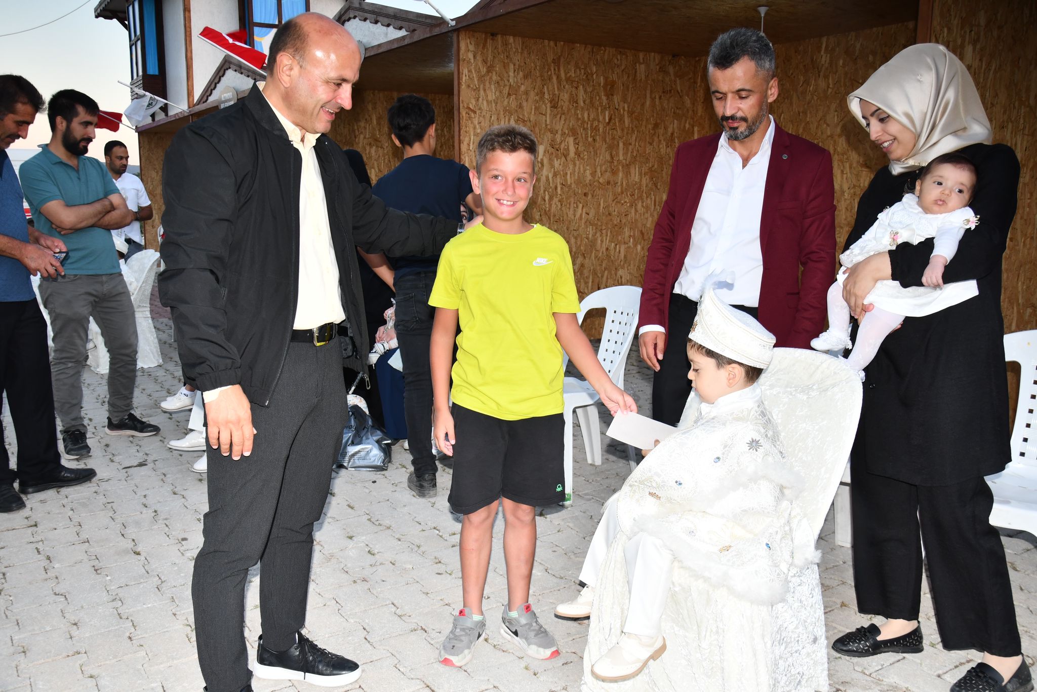 ALTINOVA’DA SÜNNET ŞÖLENİ COŞKUSU