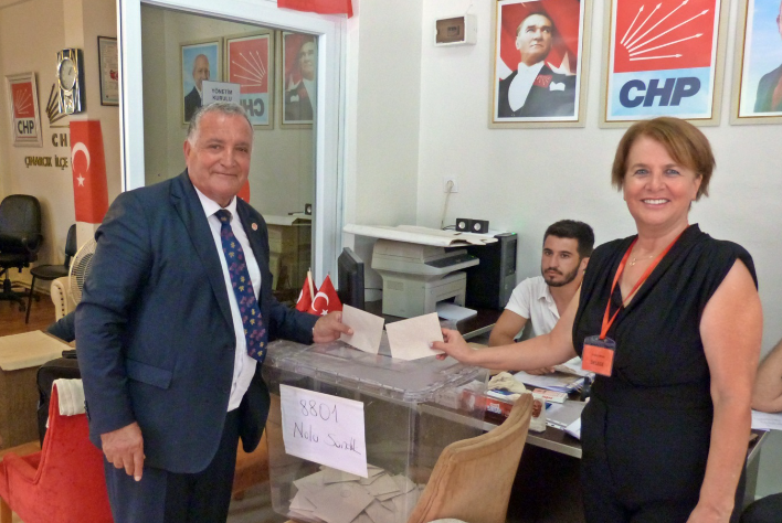 CHP Çınarcık’ta Başkan Hasibe Birgin Oldu