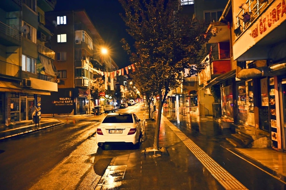 CADDE VE SOKAKLAR PIRIL PIRIL OLUYOR