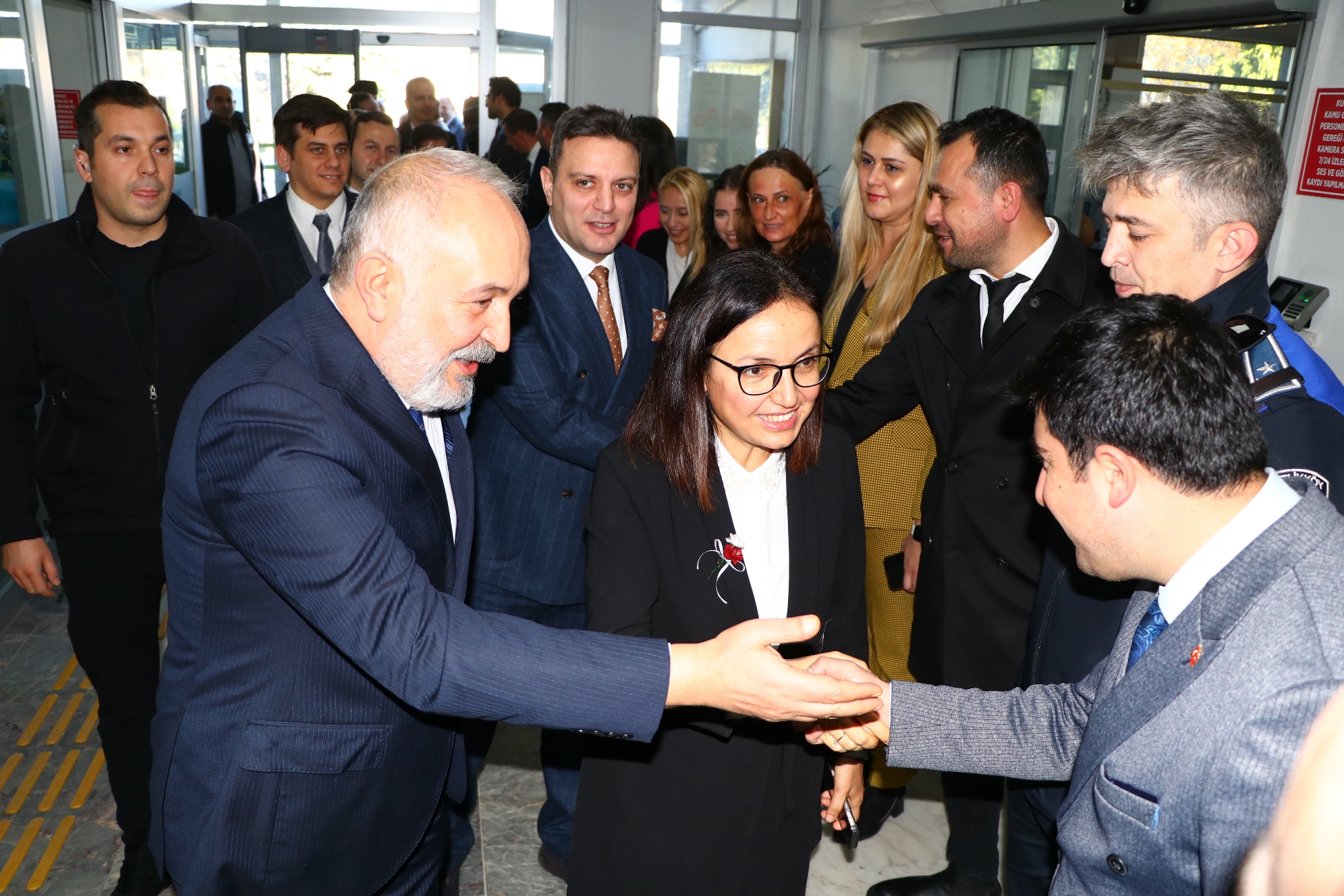 VALİ KAYA ÇİFTLİKKÖYLÜLERLE BULUŞTU