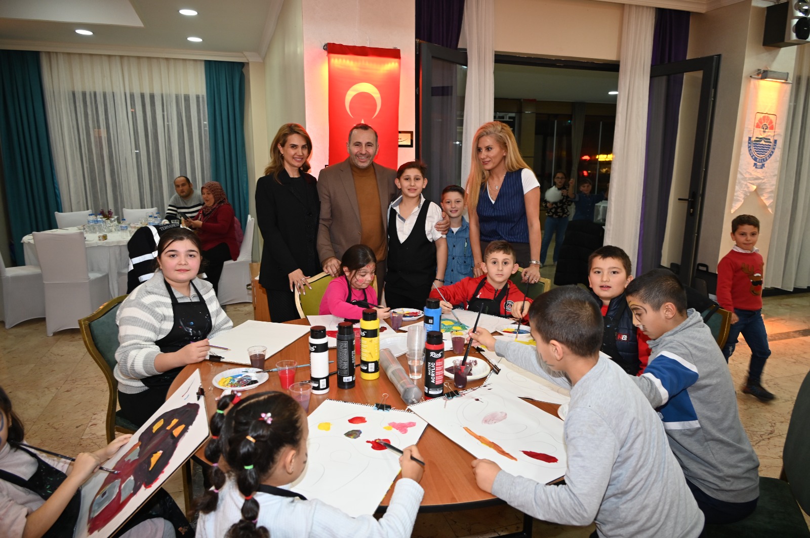 BAŞKAN TUTUK PKU AİLELERİ İLE BİR ARAYA GELDİ