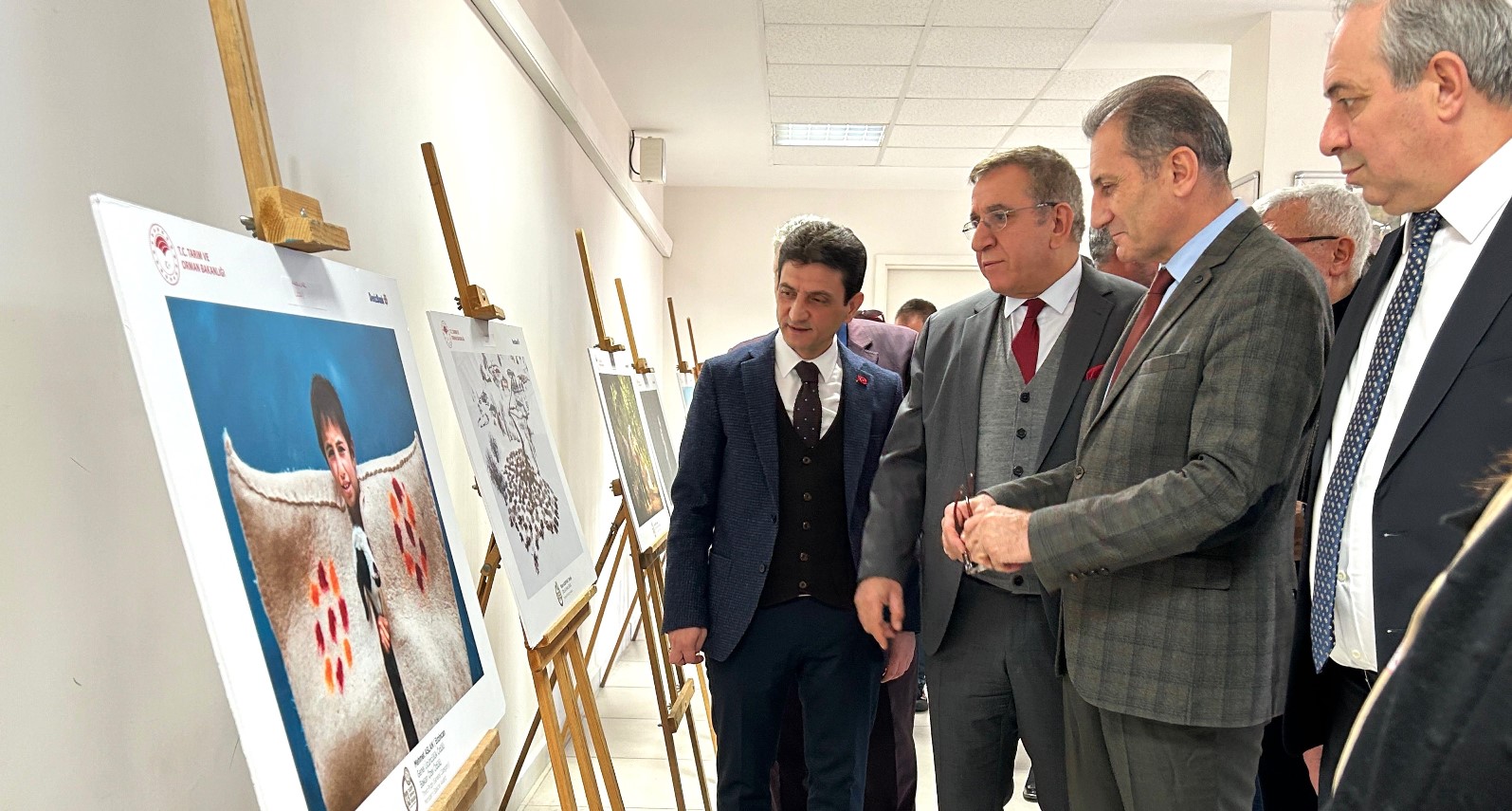 TARIM ORMAN VE İNSAN FOTOĞRAF SERGİSİ AÇILDI