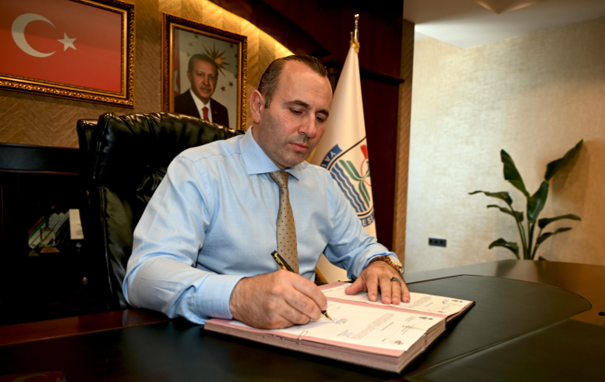 BAŞKAN TUTUK, 10 OCAK ÇALIŞAN GAZETECİLER GÜNÜNÜ KUTLADI