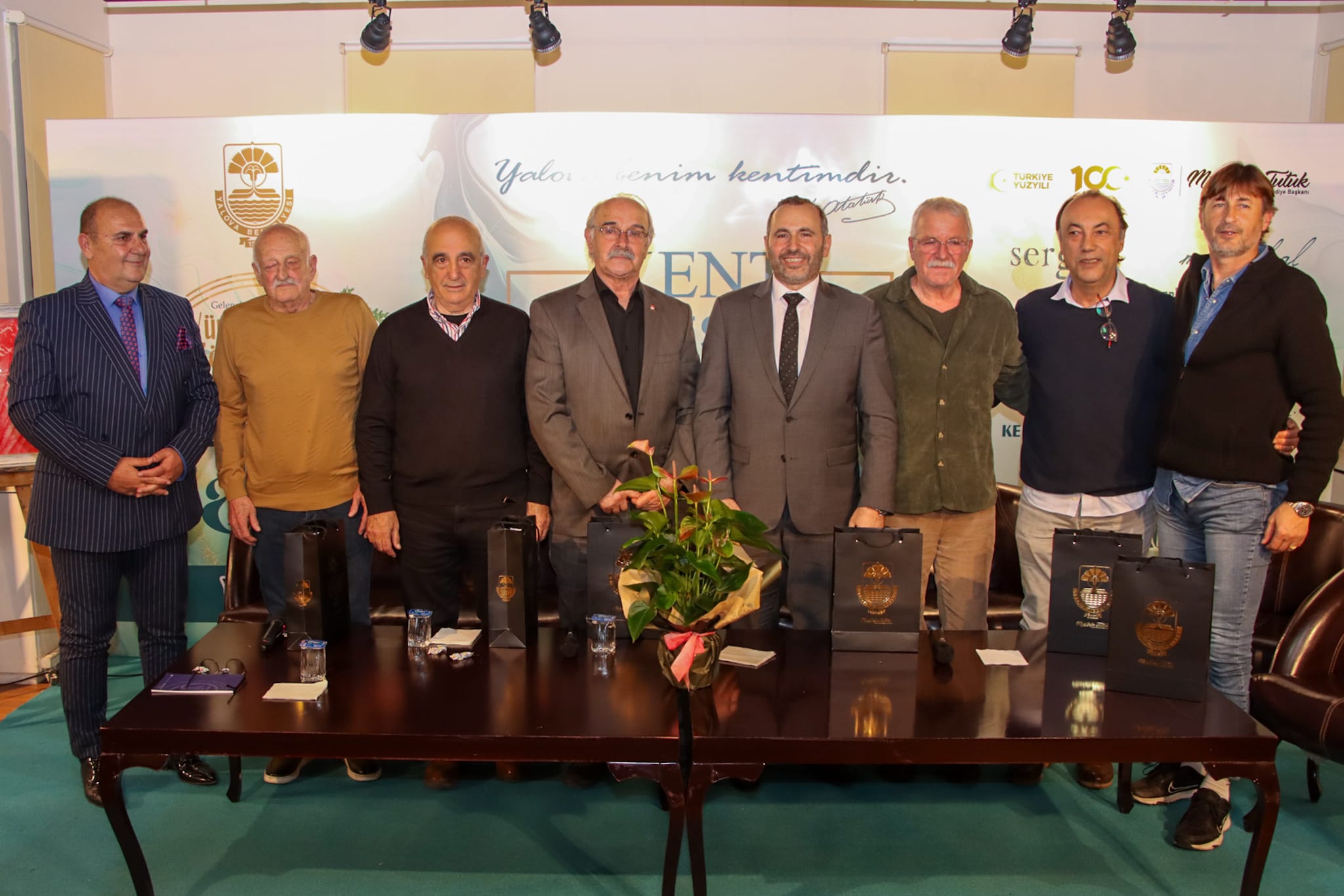 YALOVA’DA FUTBOL ONLARDAN SORULUR