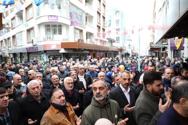 SKM AÇILIŞINDA İZDİHAM YAŞANDI