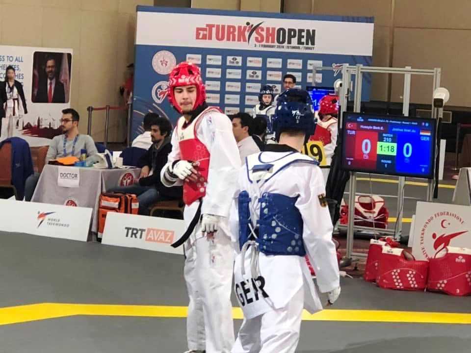 ALTINOVALI TEKVANDOCULARDAN ULUSLARARASI BAŞARI