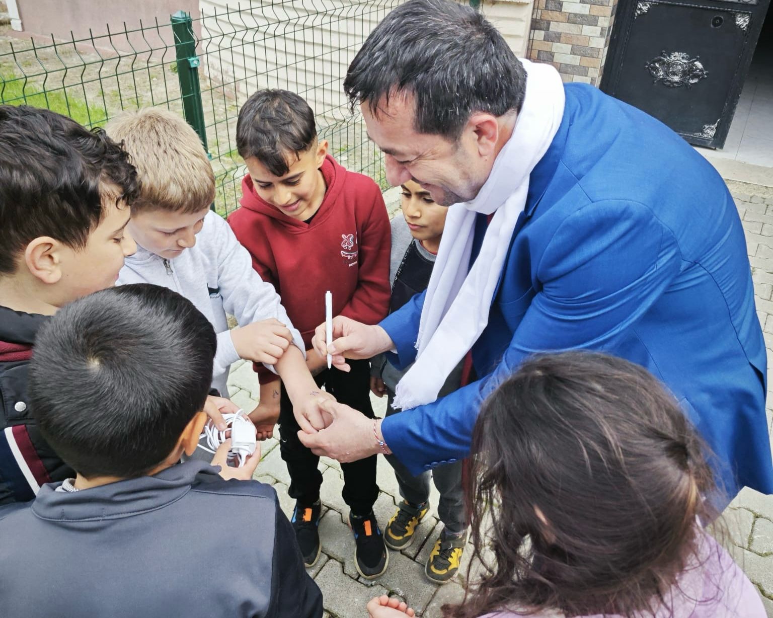 CANBAY ÇAT KAPI ZİYARETLERE DEVAM EDİYOR