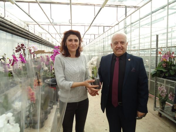 BECAN’DAN ÇALIŞAN KADINLARA 8 MART ZİYARETİ