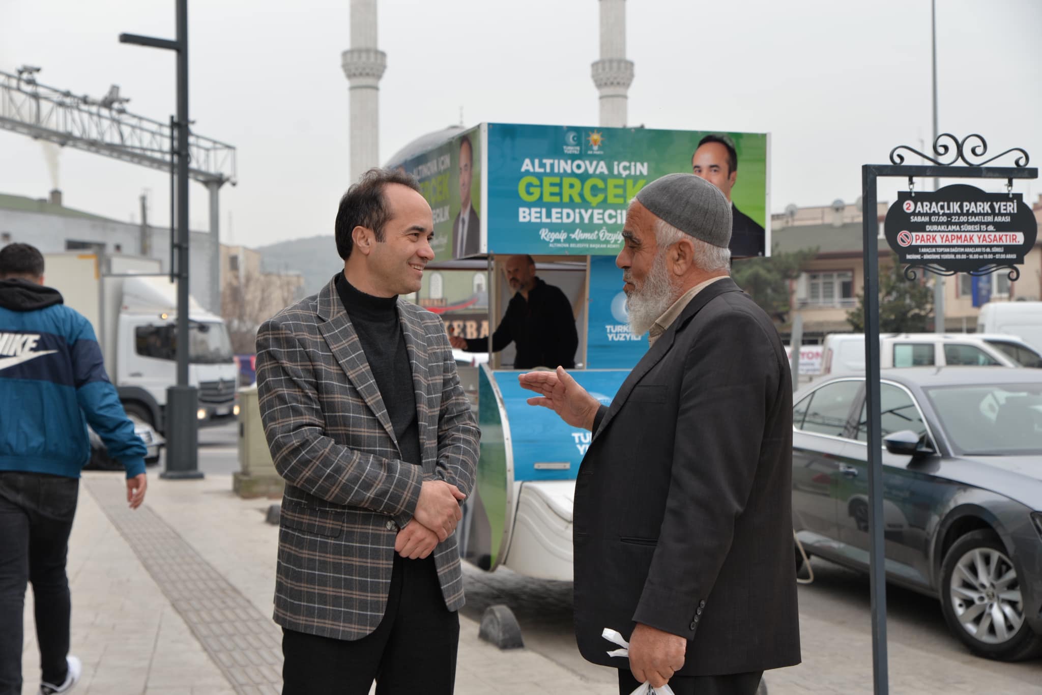 ÖZYİĞİT PROJELERİNİ VATANDAŞLARA AKTARIYOR