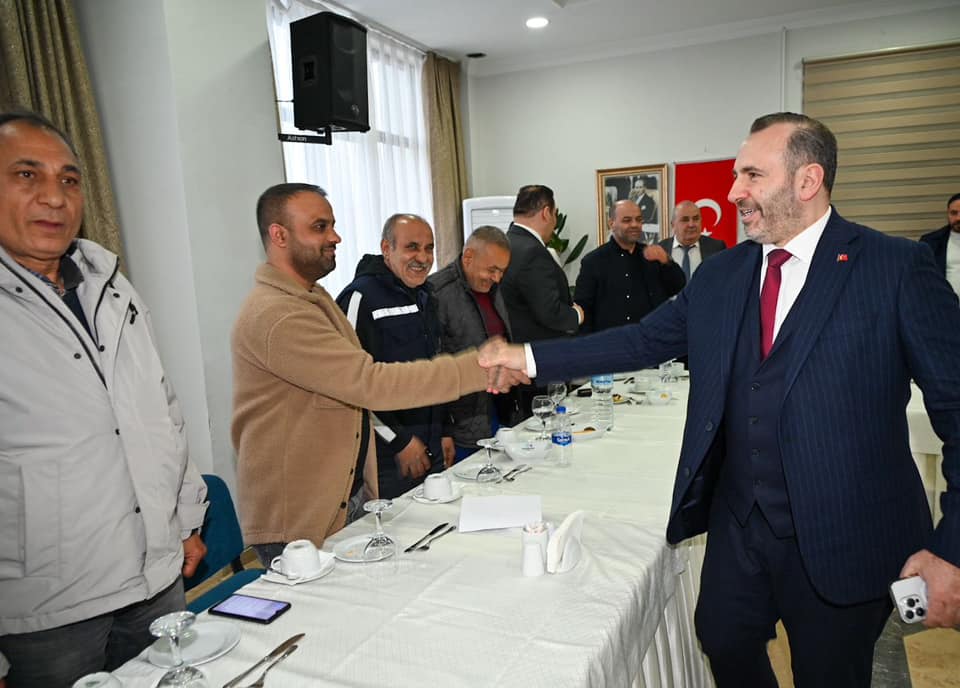 GÜÇLÜ VE TUTUK ROMAN VATANDAŞLARLA BİR ARAYA GELDİ