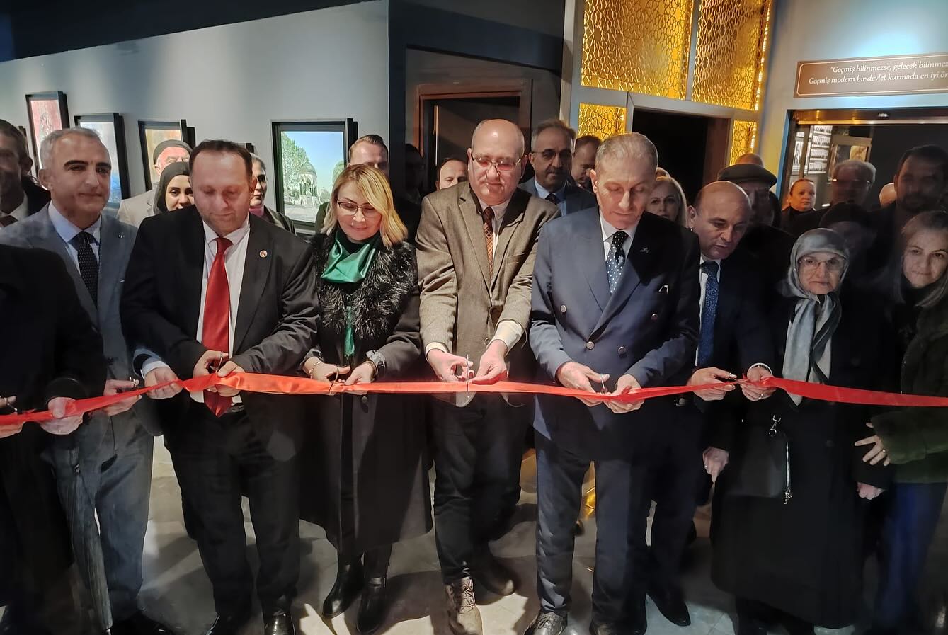 “ALTINOVA KENT MÜZESİ” GÖRKEMLİ AÇILIŞLA HİZMETE GİRDİ