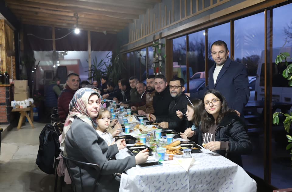 ÖZYİĞİT İFTARINI HERSEK MAHALLESİNDE AÇTI