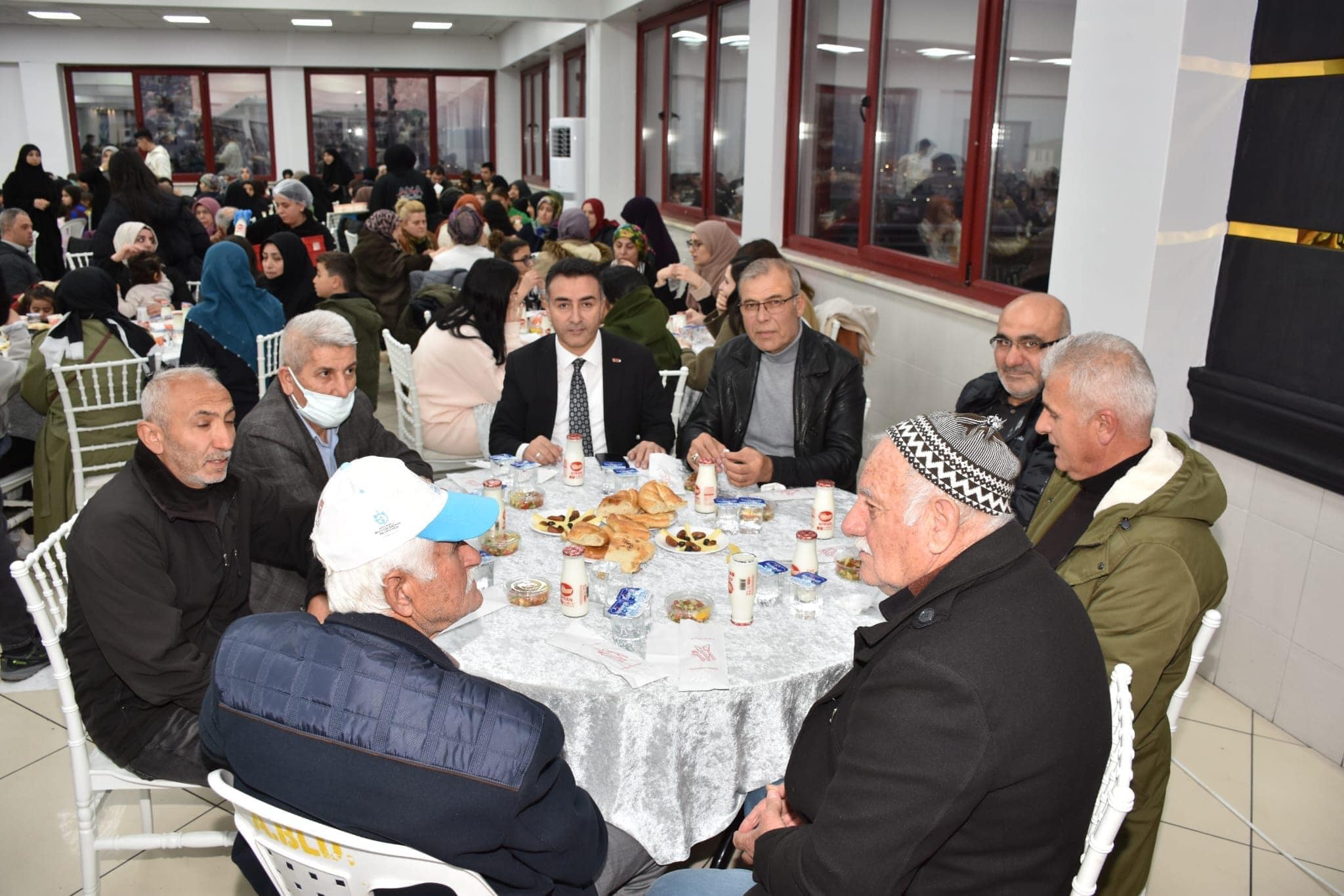 BAŞKAN KAÇAR’IN İFTAR PROGRAMINA YOĞUN KATILIM GERÇEKLEŞTİ