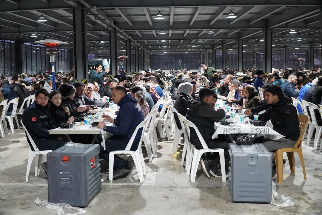 CUMHURİYET MAHALLESİ İFTARDA BULUŞTU