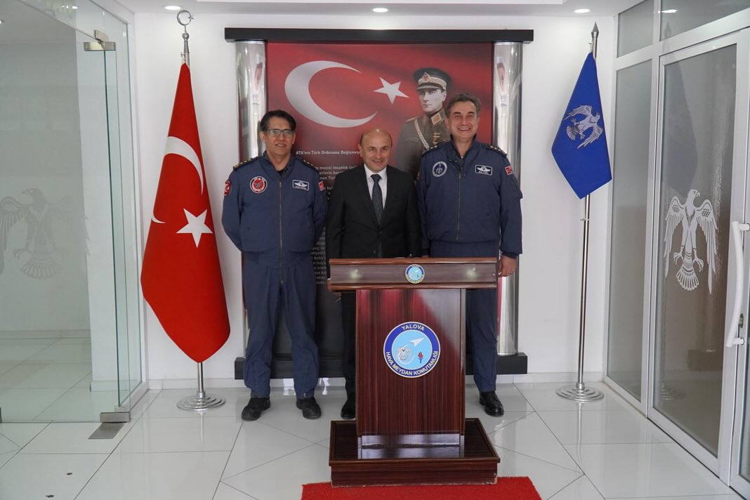 BAŞKAN ORAL KOMUTANLARA VEDA ETTİ