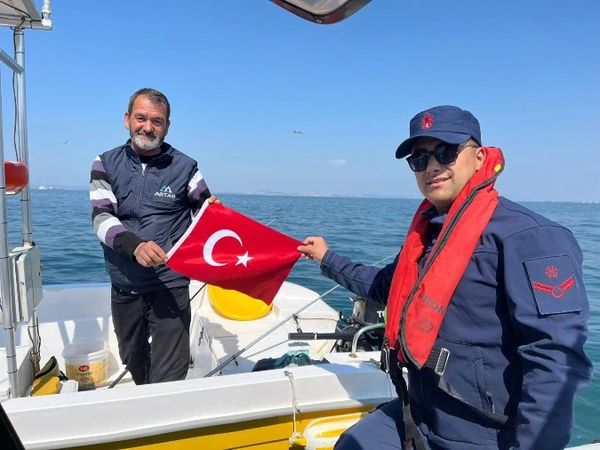 YALOVALI BALIKÇILARIN BAYRAMI DENİZDE KUTLANDI