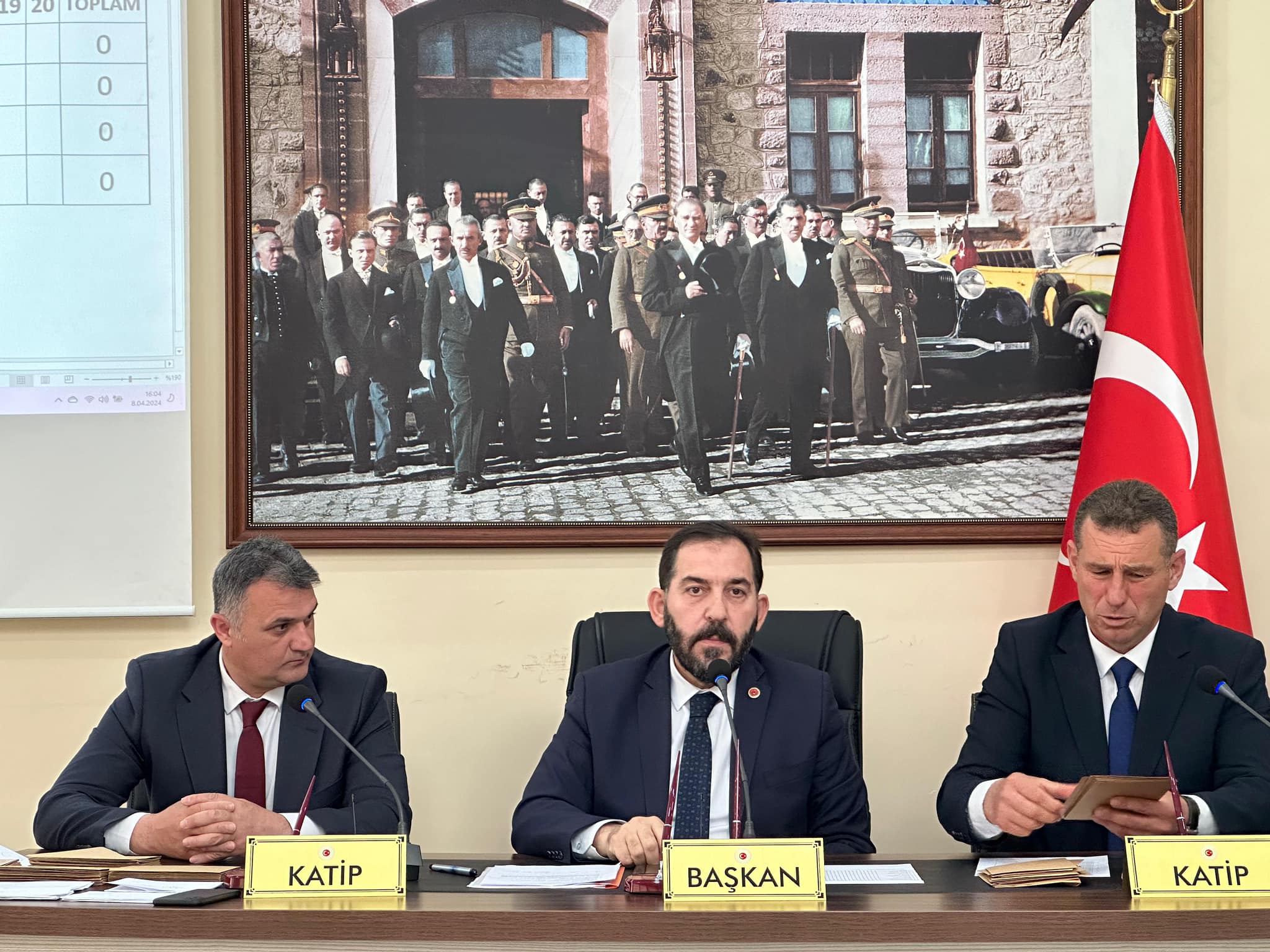 İL GENEL MECLİSİNDE BEKLENEN OLDU.. “SOYGÜZEL” İLE YOLA DEVAM KARARI ALINDI