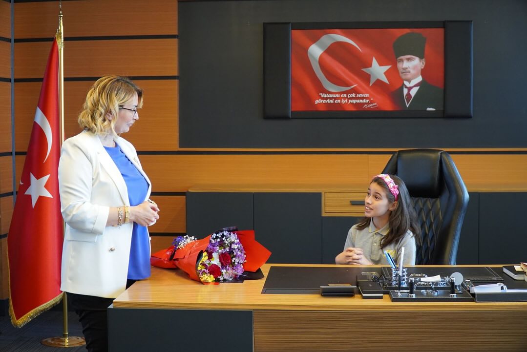 FAZLACA, KOLTUĞU DEVRETTİ