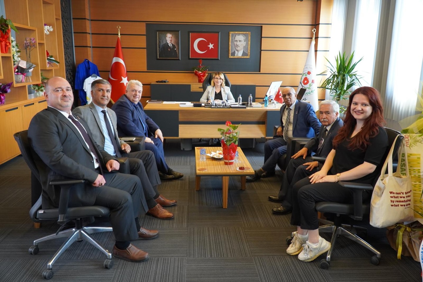 ZAFER PARTİSİNDEN ALTINOVA’YA ZİYARET