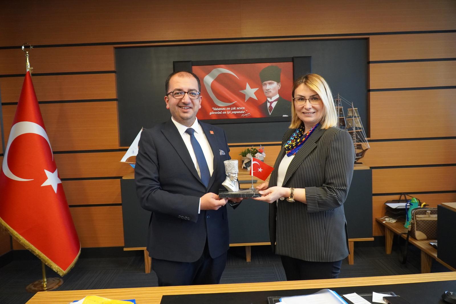 CHP İL BAŞKANI DOĞANCI VE YÖNETİMİ, BAŞKAN FAZLACA’YI ZİYARET ETTİ