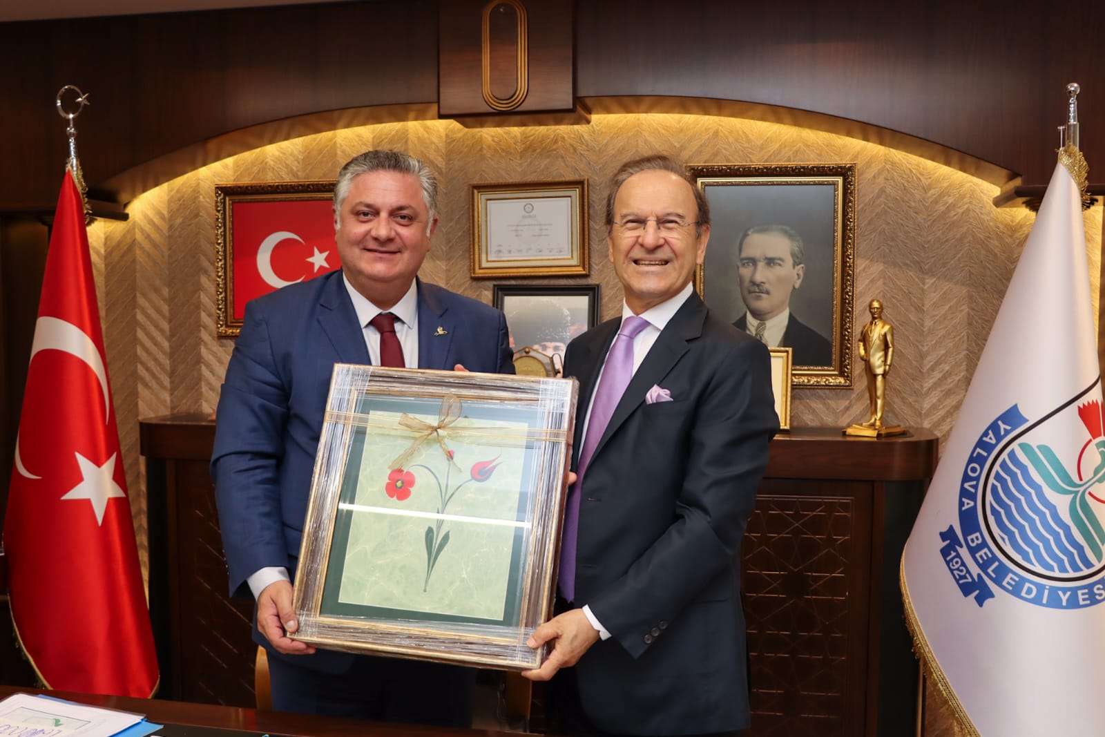 ALİ MÜFİT GÜRTUNA’DAN BAŞKAN GÜREL’E KUTLAMA ZİYARETİ