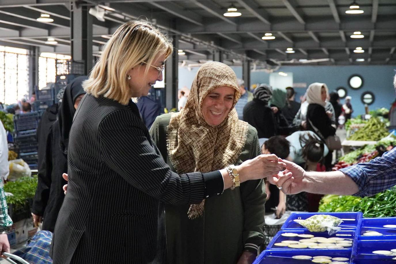 FAZLACA, PAZARCI ESNAFINI ZİYARET ETTİ