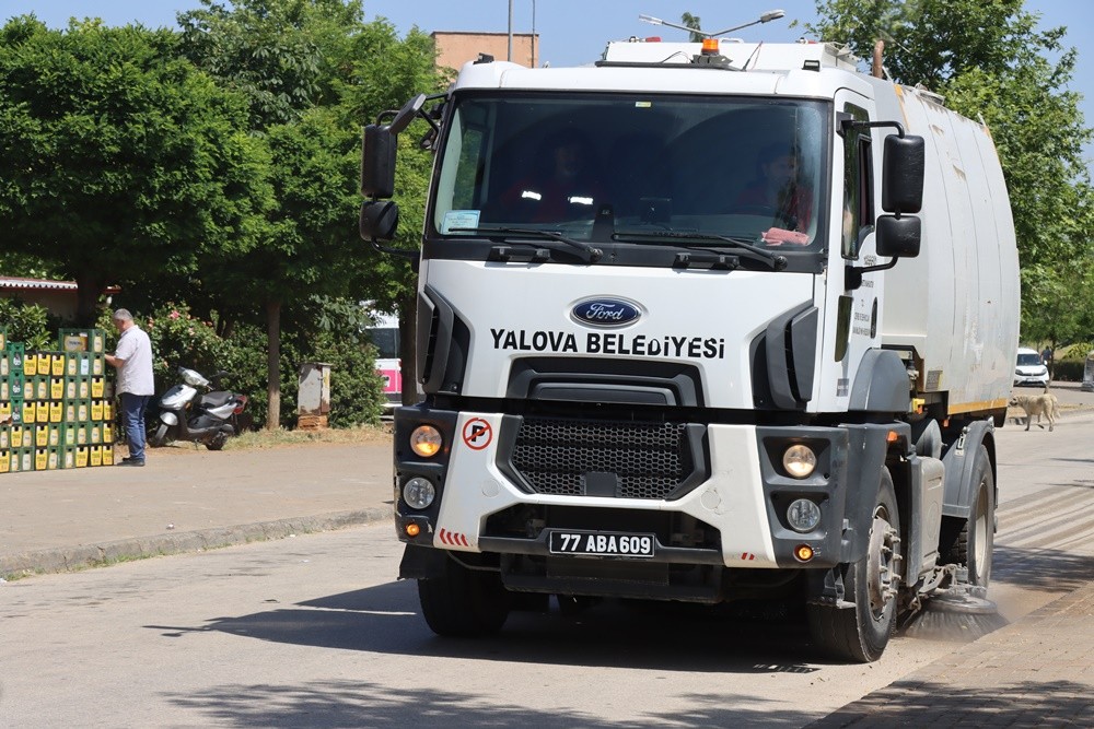PAŞAKENT MAHALLESİ KÖŞE BUCAK TEMİZLENDİ