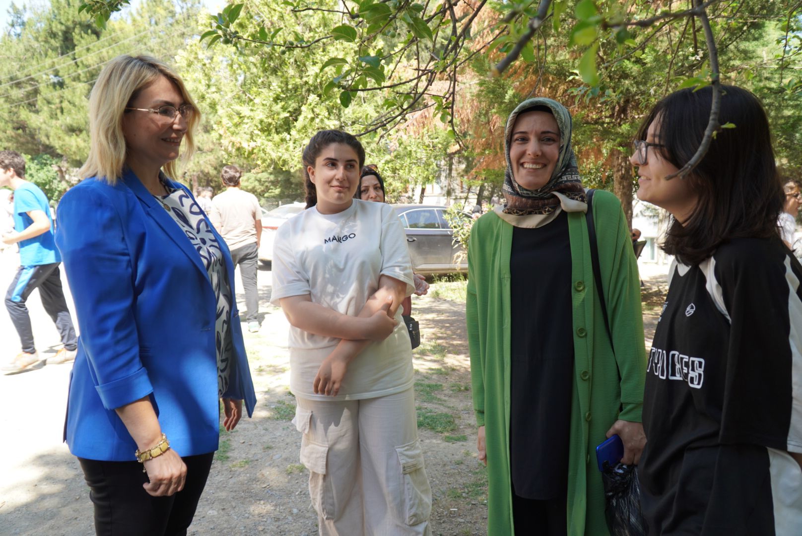 BAŞKAN FAZLACA, SINAV ÖNCESİ ÖĞRENCİLER VE AİLELERİYLE BİR ARAYA GELDİ