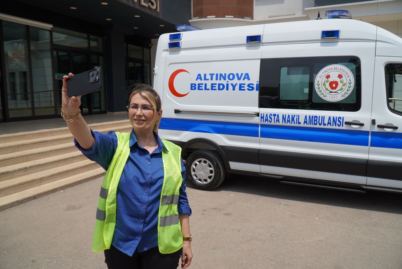 ALTINOVA’DA DİREKSİYON YASEMİN FAZLACA’YA EMANET