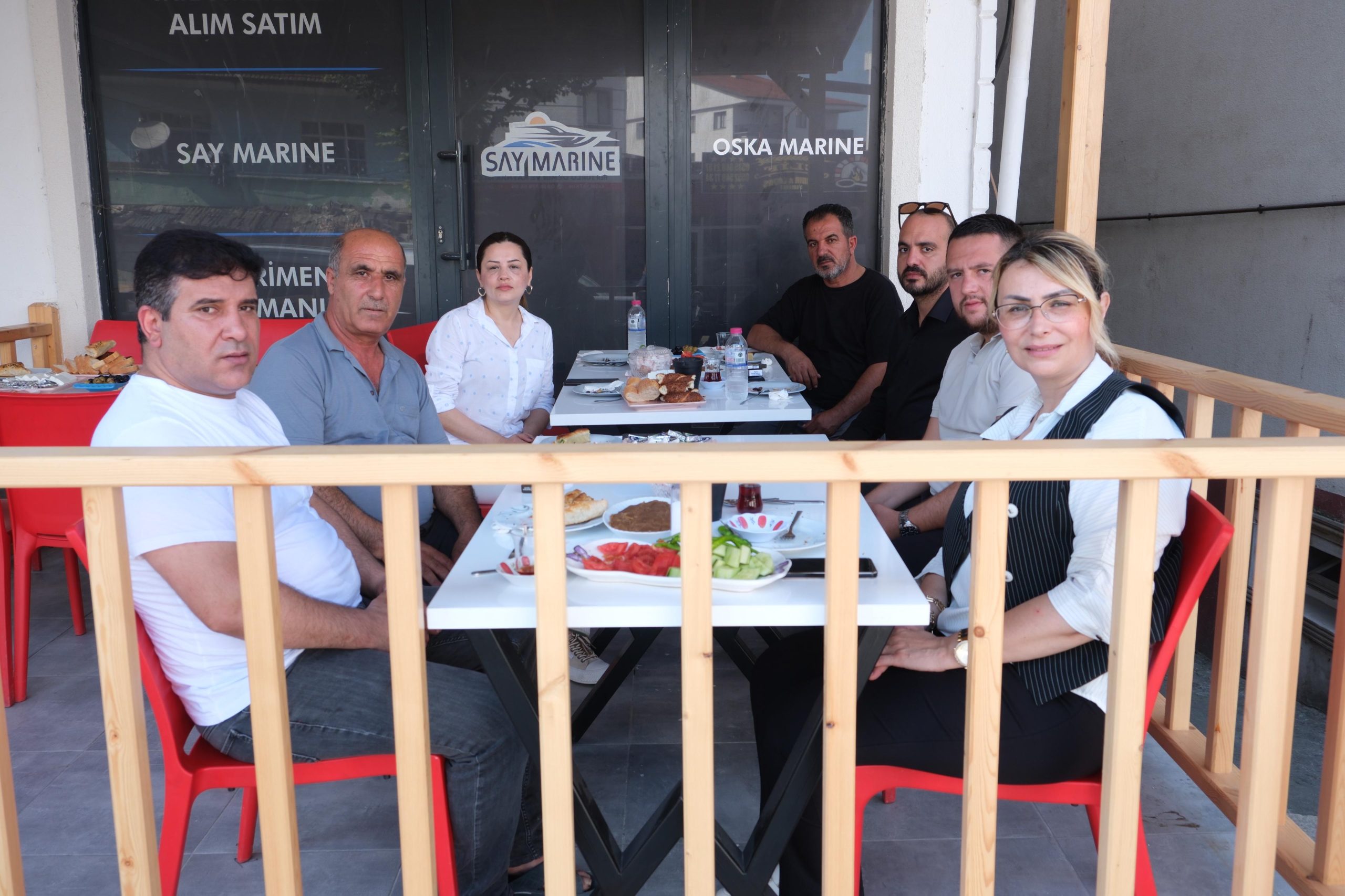 FAZLACA, ESNAF KAHVALTILARINA DEVAM EDİYOR