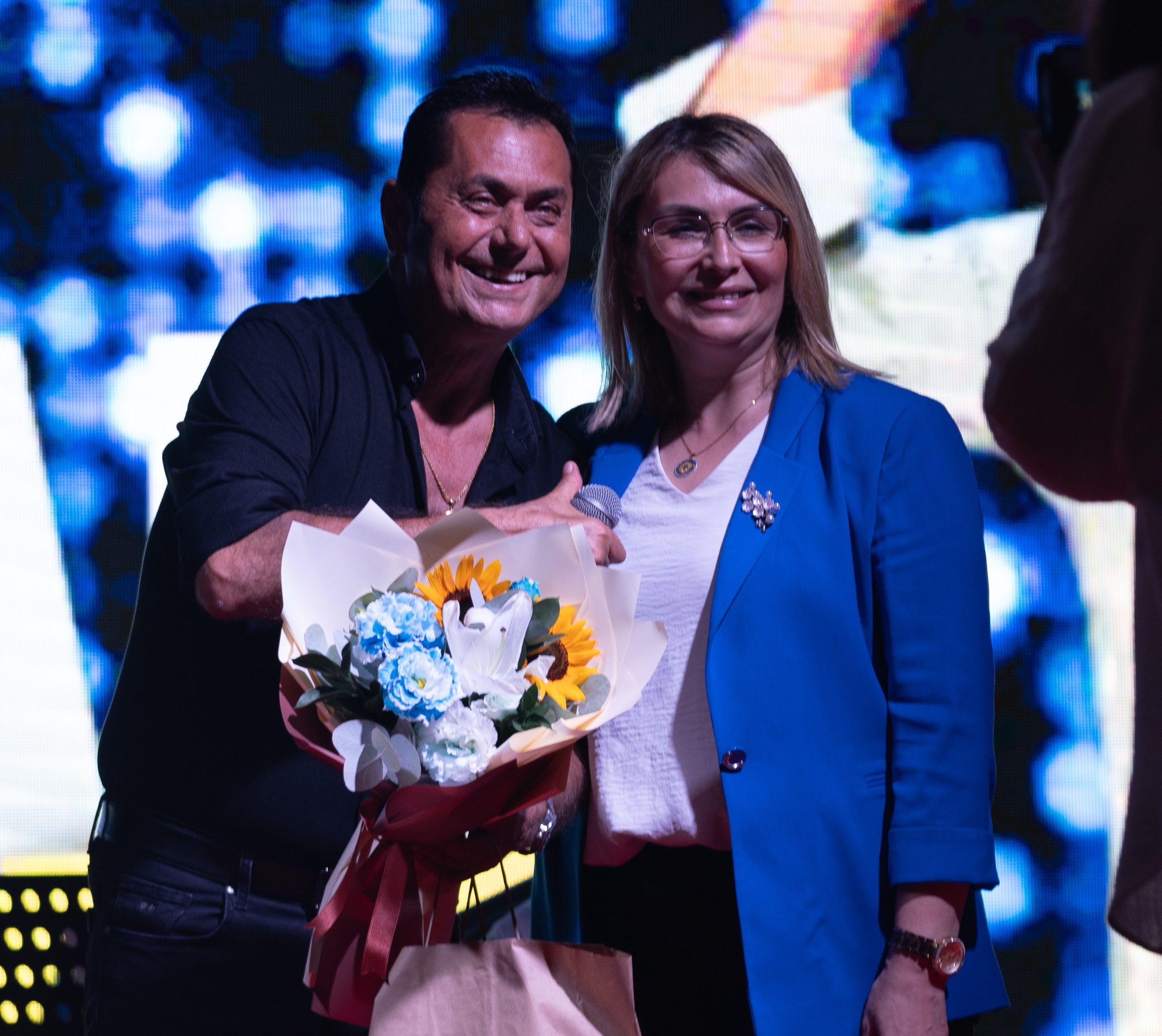 ALTINOVA’DA HORONLAR OYNANDI, KEMENÇELER ÇALINDI