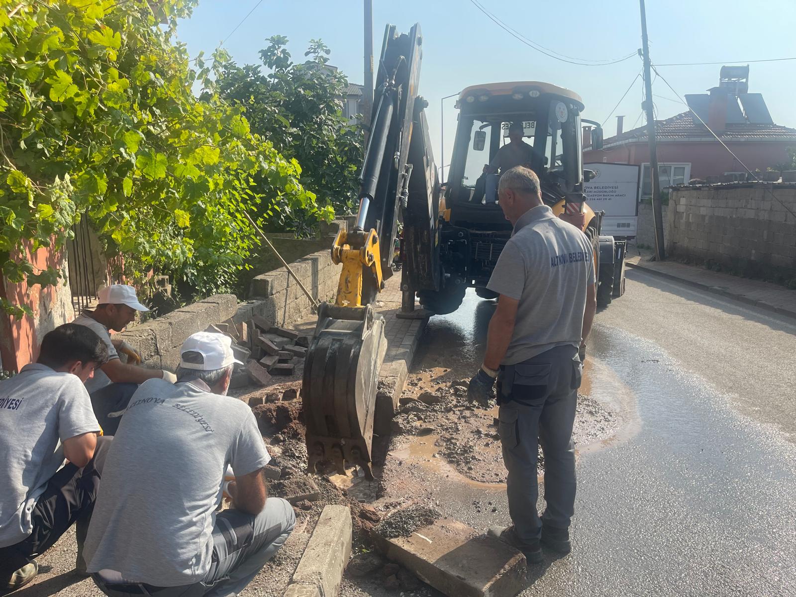 ALTINOVA’DA SAHA ÇALIŞMALARI DEVAM EDİYOR