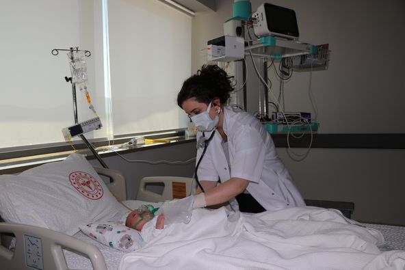 ÇOCUK YOĞUN BAKIM ÜNİTESİ AÇILDI