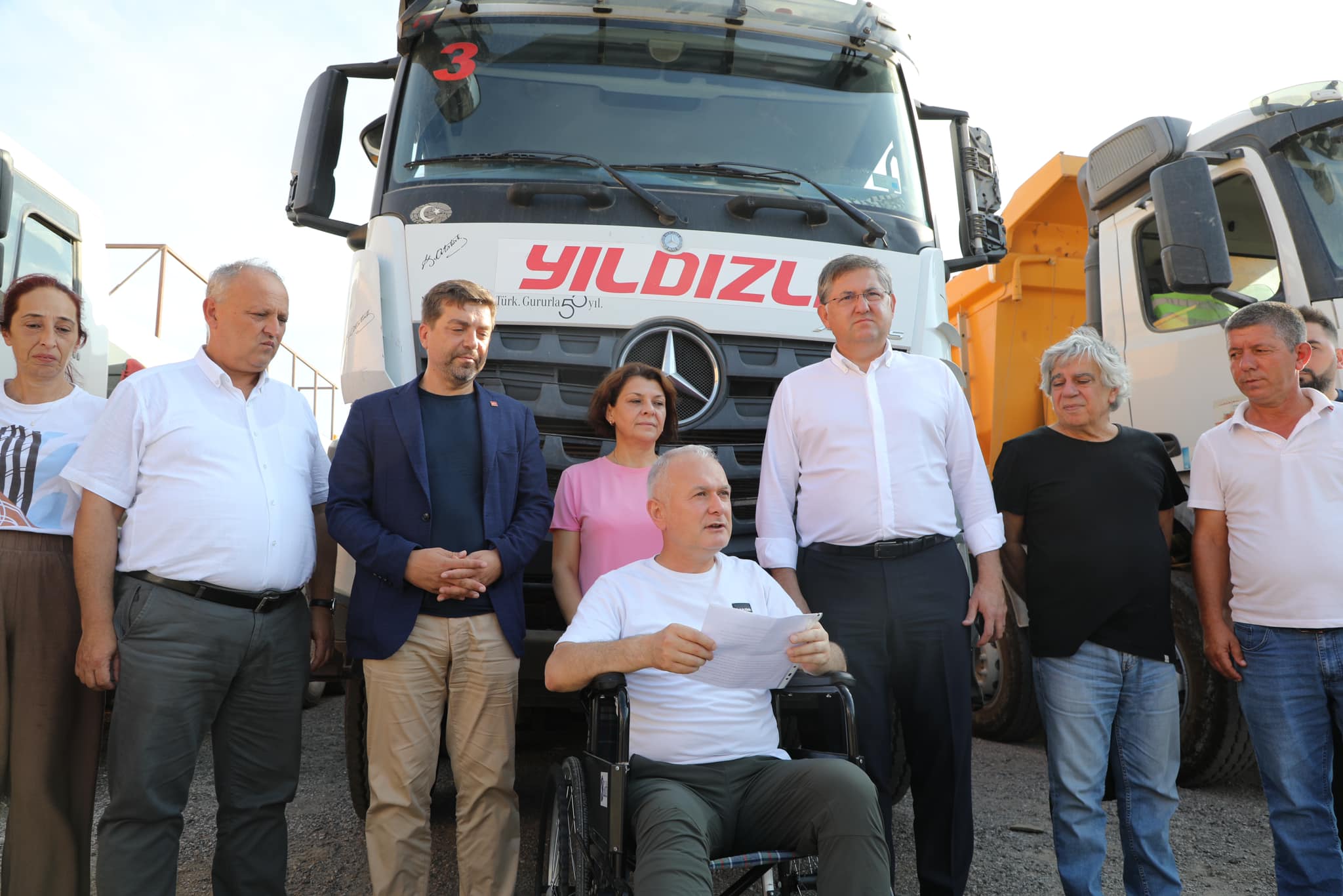 YALOVA MİLLETVEKİLLERİNE DUYURULUR!..’VEKİL ÖZGÜR, KENDİ ŞİRKETİNDEN KARAMÜRSEL BELEDİYESİNE İŞ MAKİNELERİ TAHSİS ETTİ’