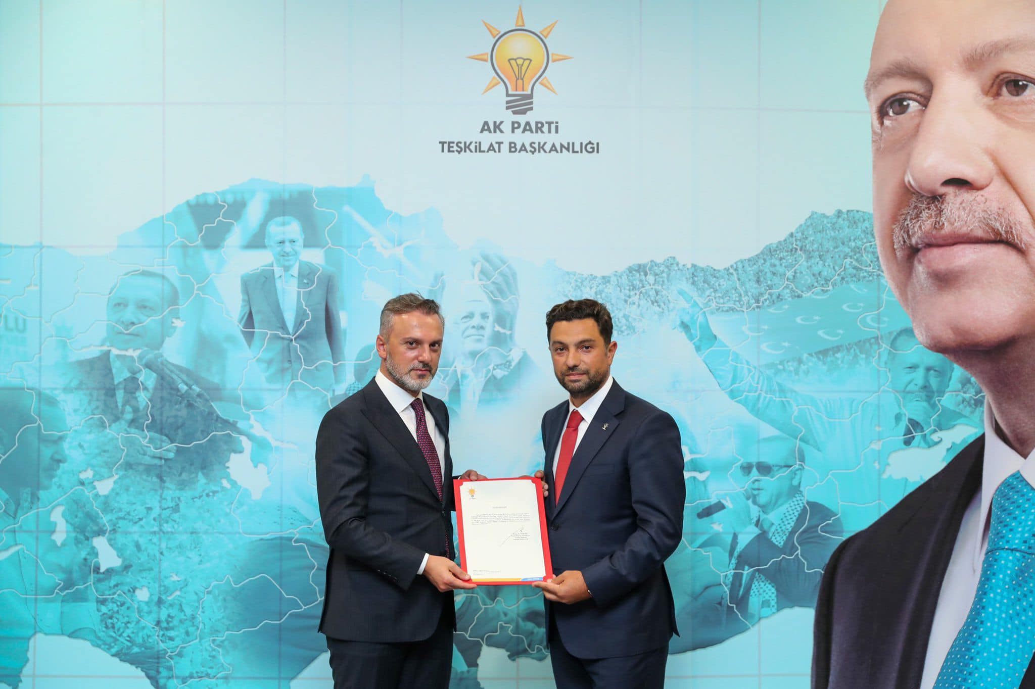 AK PARTİ’DE YENİ İLÇE BAŞKANLARI ATANDI