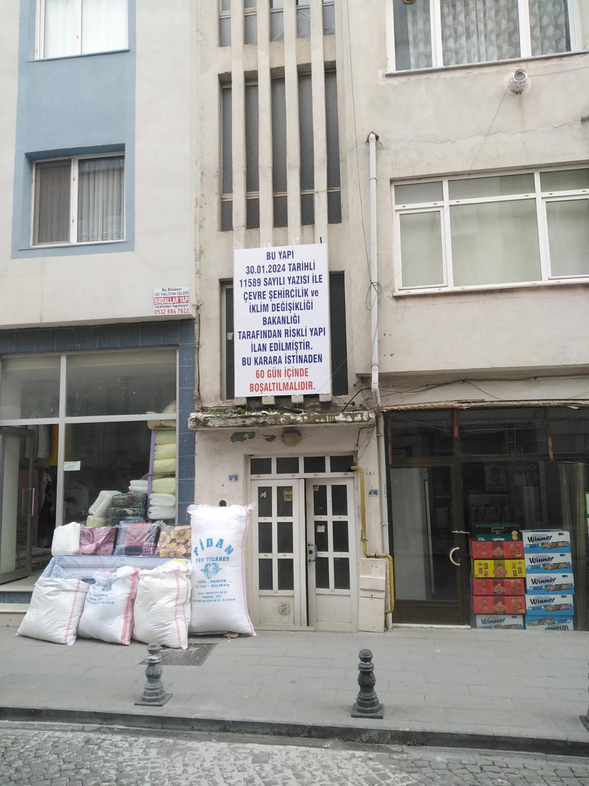 KURUMLAR, KARAMÜRSEL BELEDİYESİNİN KARARINI TAKMIYOR MU? HABER:EMRE CAN KAZMALI