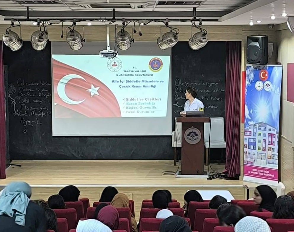 JANDARMADAN ÇOCUK VE KADINLARA YÖNELİK EĞİTİM GERÇEKLEŞTİRİLDİ
