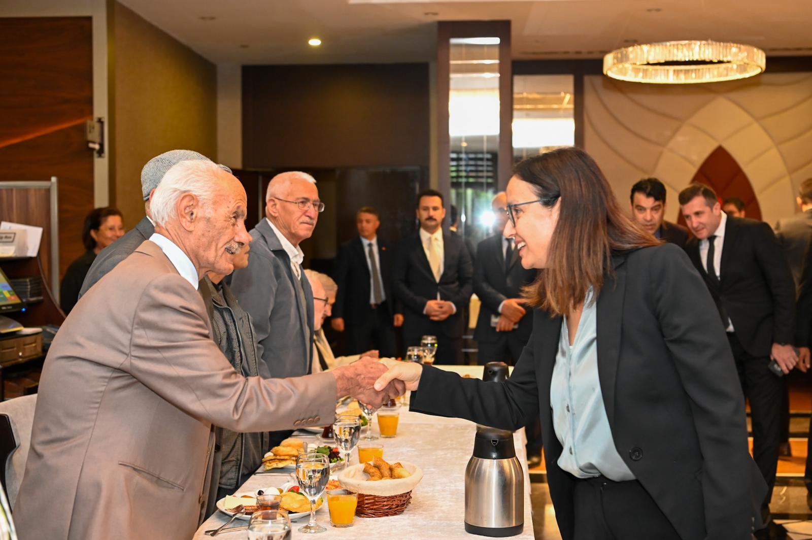 VALİ KAYA’DAN YAŞLILAR HAFTASI ZİYARETİ