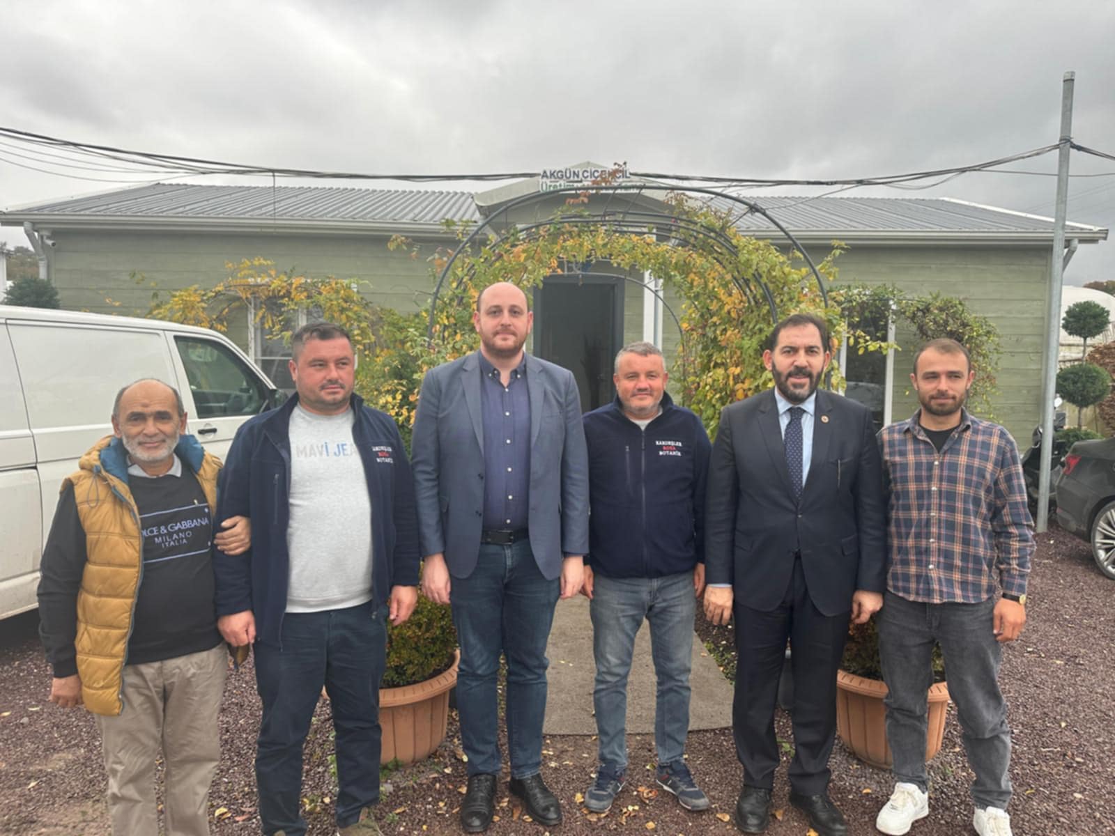 VEKİL BÜYÜKGÜMÜŞ VE SOYGÜZEL’DEN AKGÜN ÇİÇEKÇİLİĞE ZİYARET