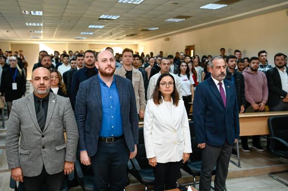 BÜYÜKGÜMÜŞ, ÜNİVERSİTEDE KONUŞTU