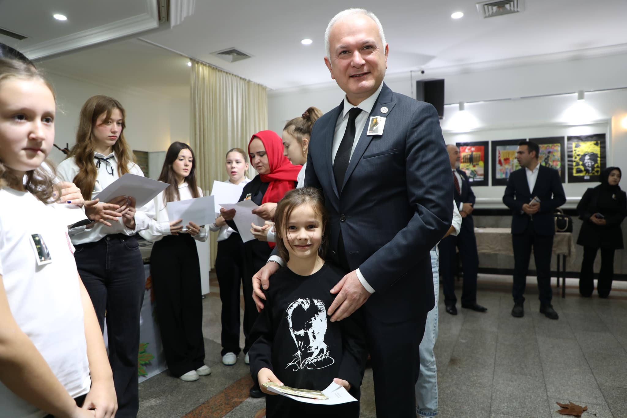 KARAMÜRSEL’DE 10 KASIM ANMA PROGRAMI GERÇEKLEŞTİ