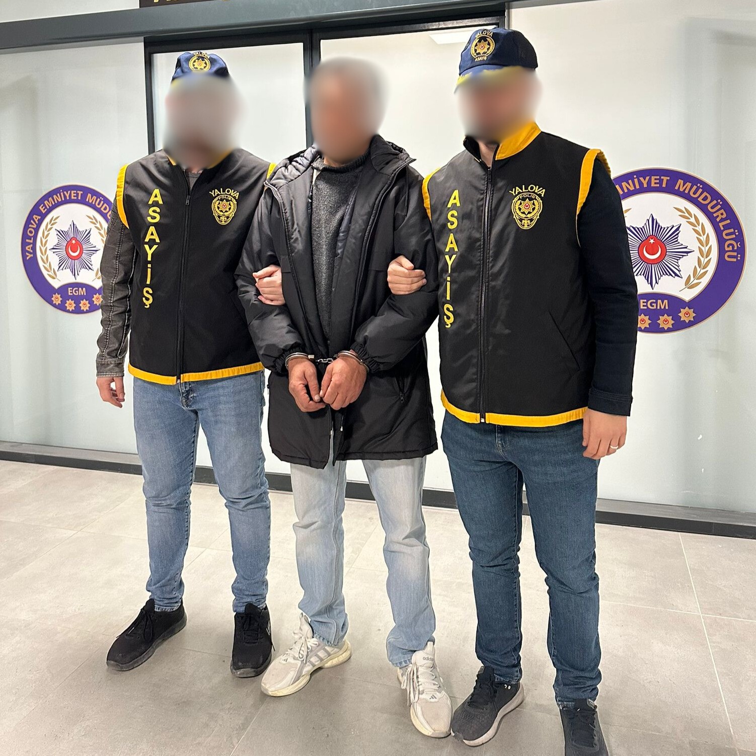 YALOVA’DA 46 YIL KESİNLEŞMİŞ HAPİS CEZASI BULUNAN HÜKÜMLÜ YAKALANDI!