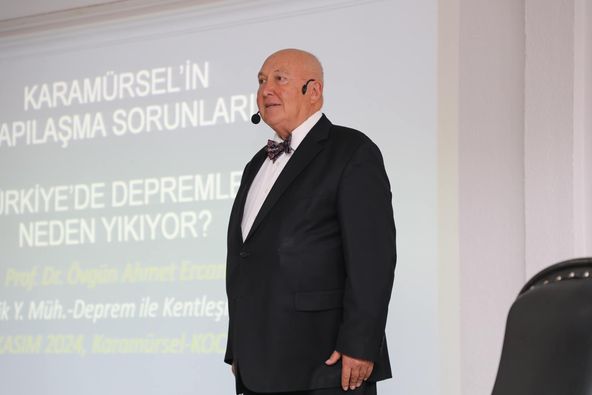 PROF. DR. ERCAN’DAN KARAMÜRSEL’DE DEPREM KONFERANSI