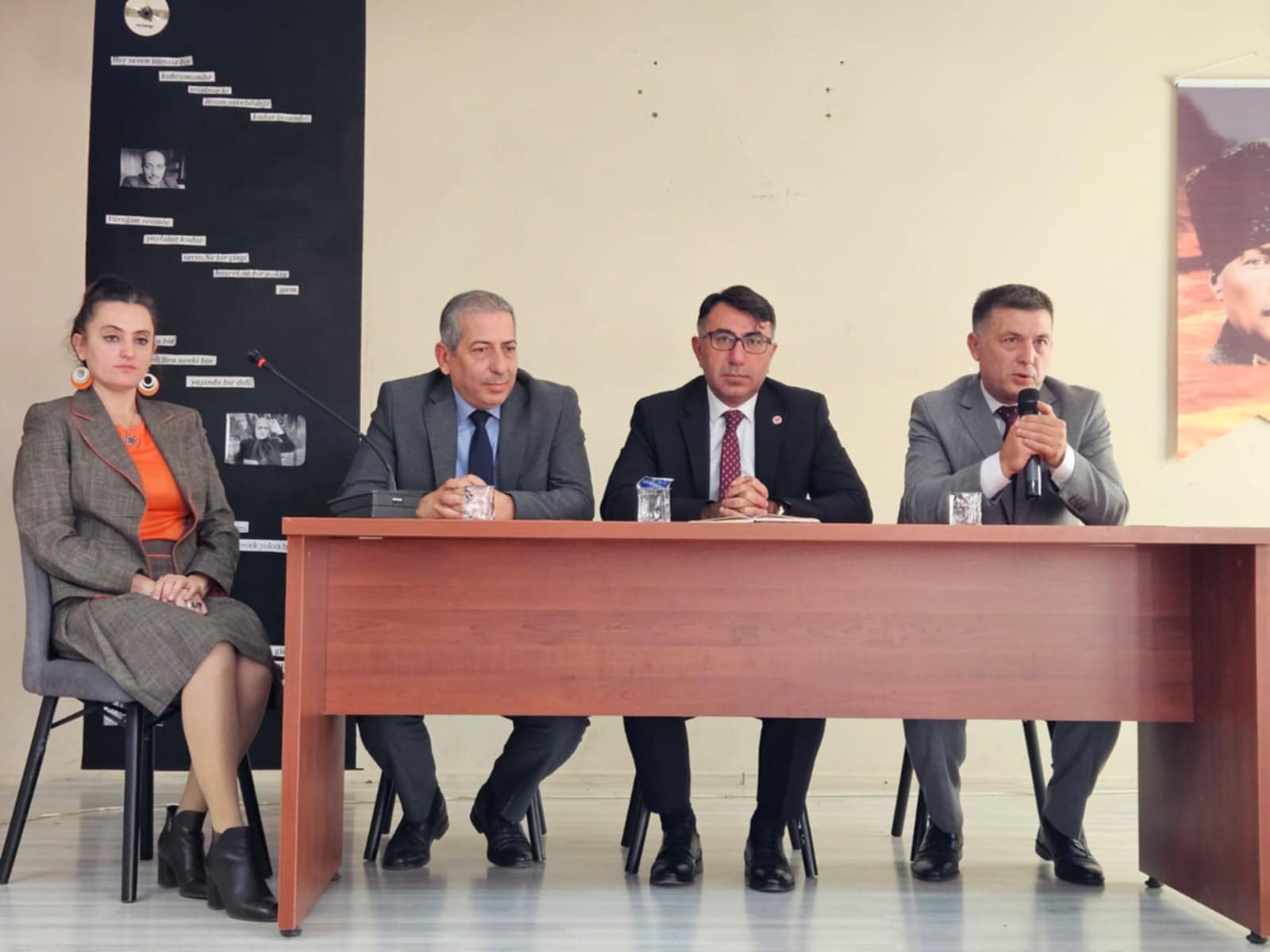 TEMAD YALOVA MUSTAFA KEMAL ANADOLU LİSESİ ÖĞRENCİLERİ İLE SÖYLEŞİ YAPTI