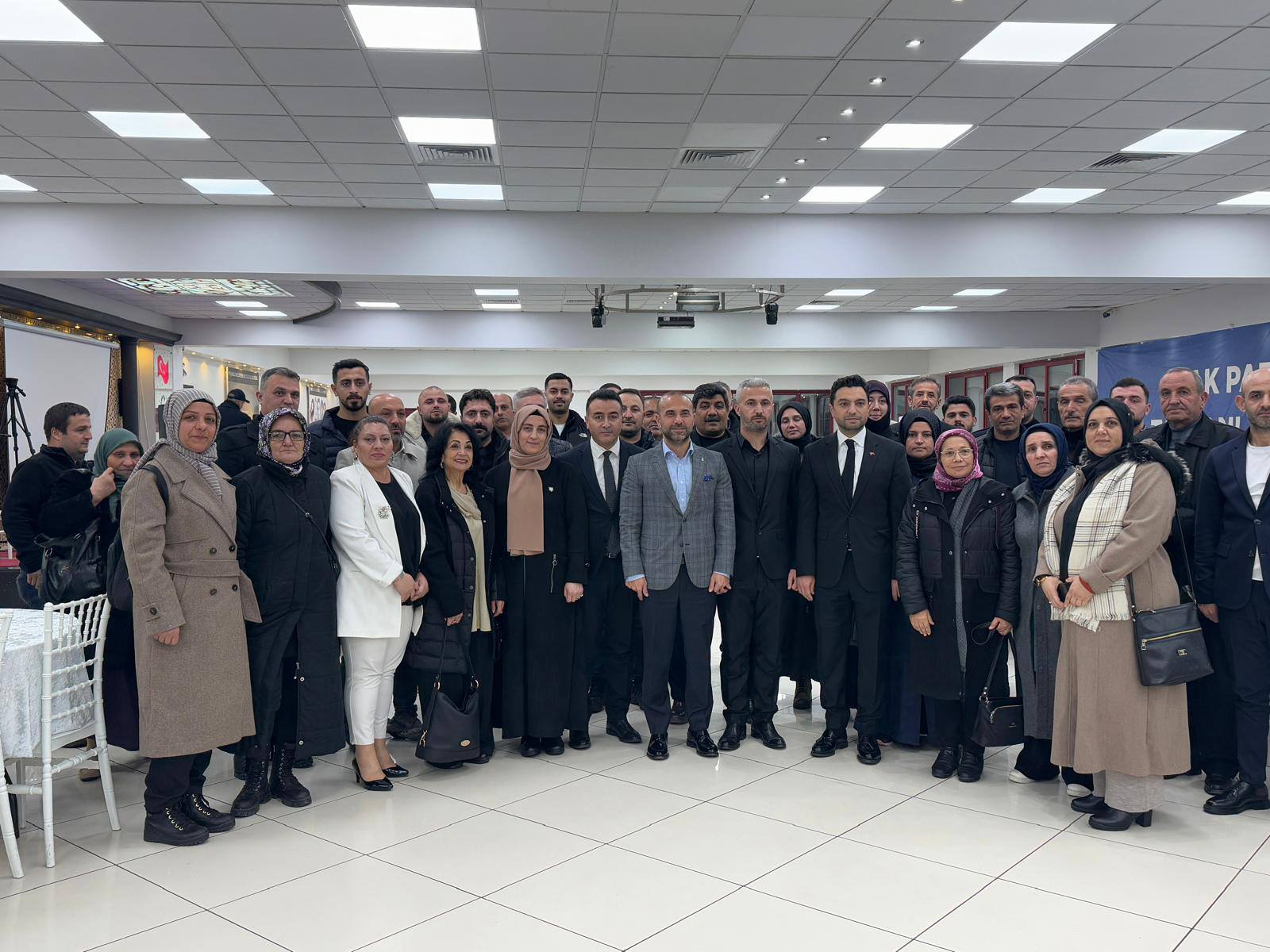 AK PARTİ TAVŞANLI’DA TANITIM PROGRAMI DÜZENLEDİ